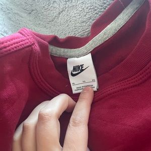 Super cute maroon Nike sweater!